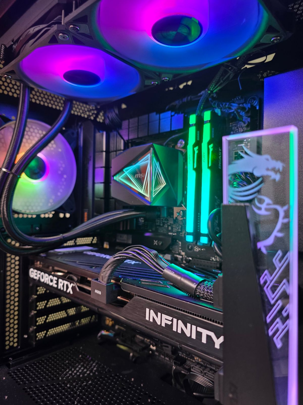 AIO MSI con illuminazione e RAM Kingston Fury RGB